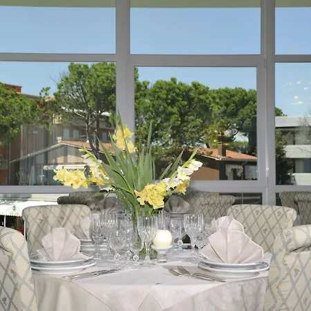 Jasminum Бибионе